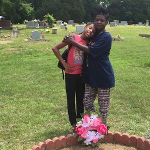 Meet your Posher, Carrie